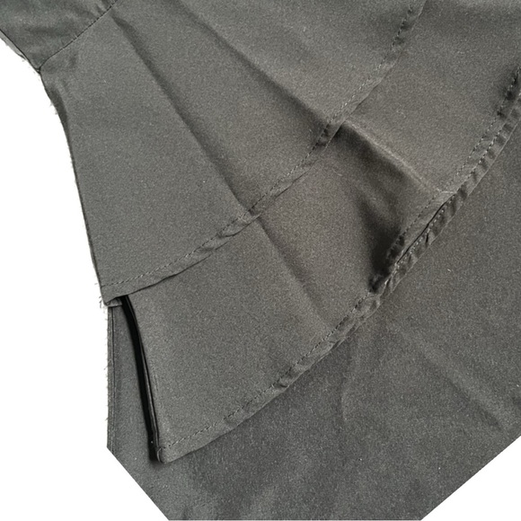 BLACK BUTTON DOWN COLLARED BLOUSE WITH TIERED BELL SLEEVES SIZE SMALL - Picture 4 of 7